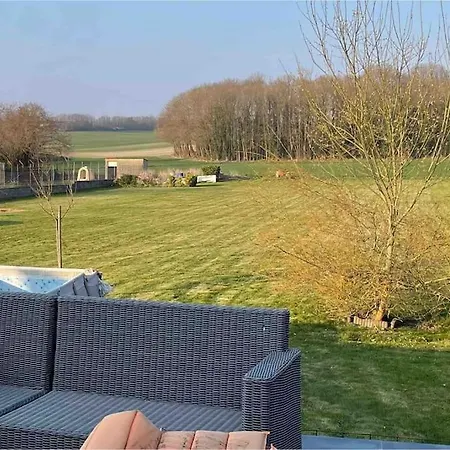 Luxury 15 Pers Natura 2000 Jacuzzi - Wellness Prive - La Louviere